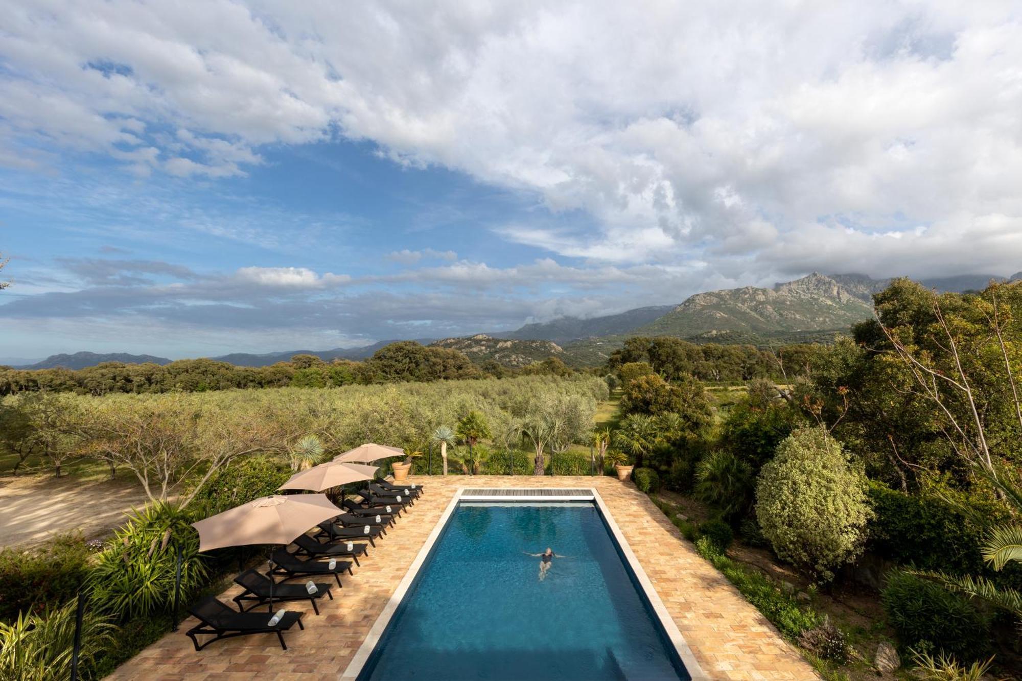 Отель Domaine Du Reginu Santa-Reparata-di-Balagna Экстерьер фото